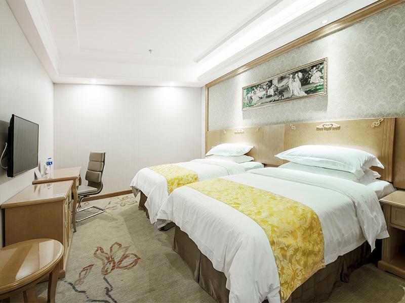 Vienna Classic Hongqiao Airport Wuzhong Road 4*